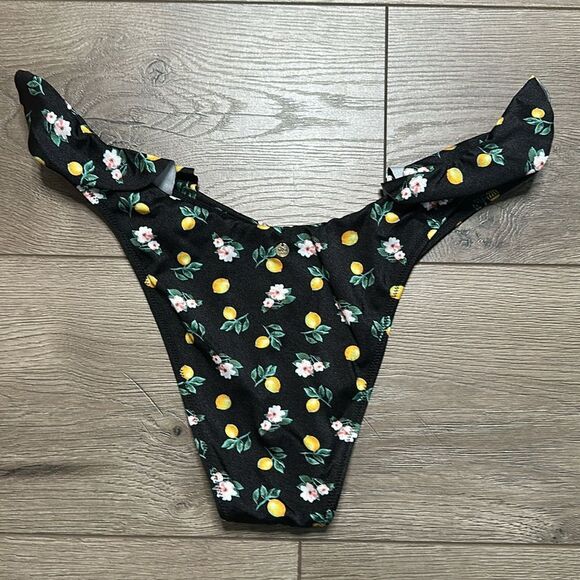 Victoria’s Secret Brazilian Cut‎ Black Lemon Two Piece Bikini Swimsuit Medium - Picture 4 of 14